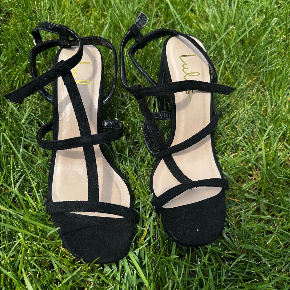 Lulu's Elegant Black Strappy Sandals
